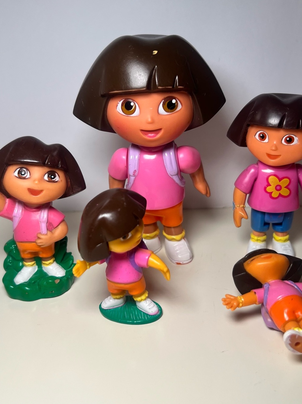 Bundle Lot Of Vintage Y2K Dora Figurines All Different Shapes And Sizing Flower